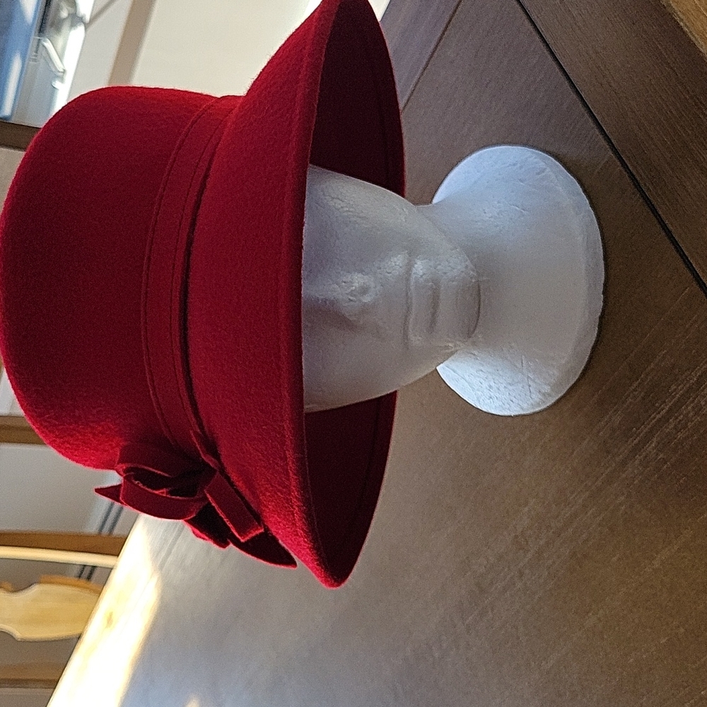 TOUCAN NEW YORK WOOL HAT NEVER WORN. - Picture 3 of 13